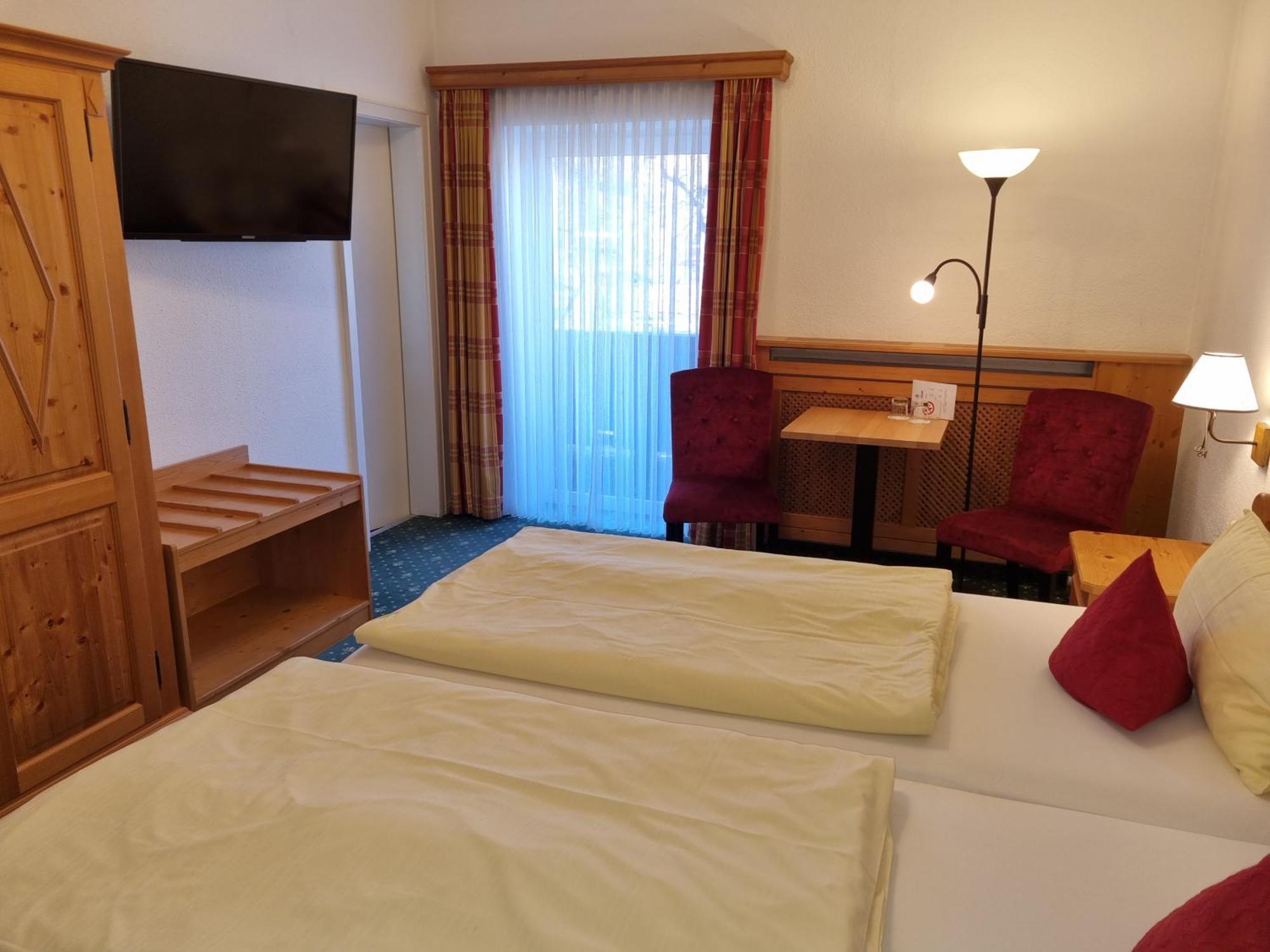 Hilleprandt - Adults Only Aparthotel Garmisch-Partenkirchen Bagian luar foto