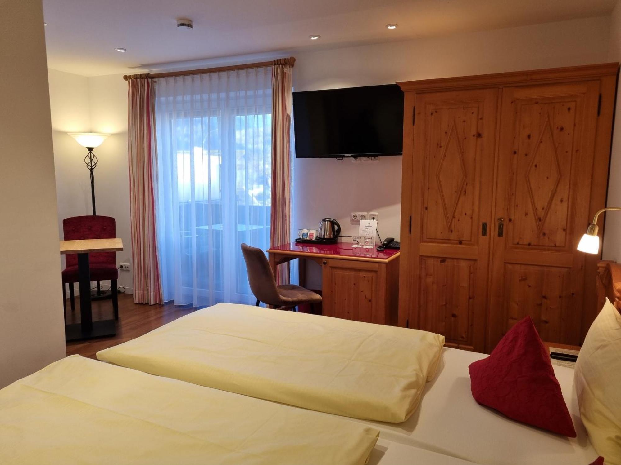 Hilleprandt - Adults Only Aparthotel Garmisch-Partenkirchen Bagian luar foto