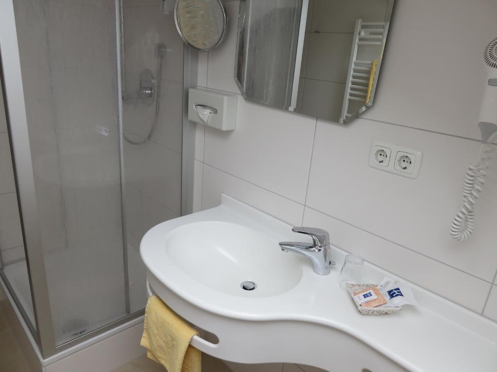 Hilleprandt - Adults Only Aparthotel Garmisch-Partenkirchen Bagian luar foto