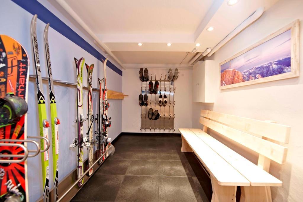 Hilleprandt - Adults Only Aparthotel Garmisch-Partenkirchen Bagian luar foto